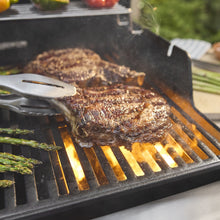 Weber Spirit® E-325 Gas Grill - Image 2