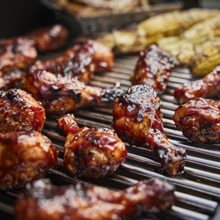 Weber Genesis® E-325W Gas Grill Titanium Edition - Image 6