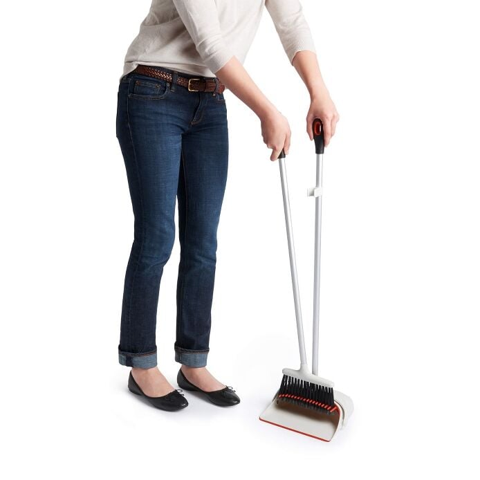 OXO Good Grips Upright Sweep Set - image 3