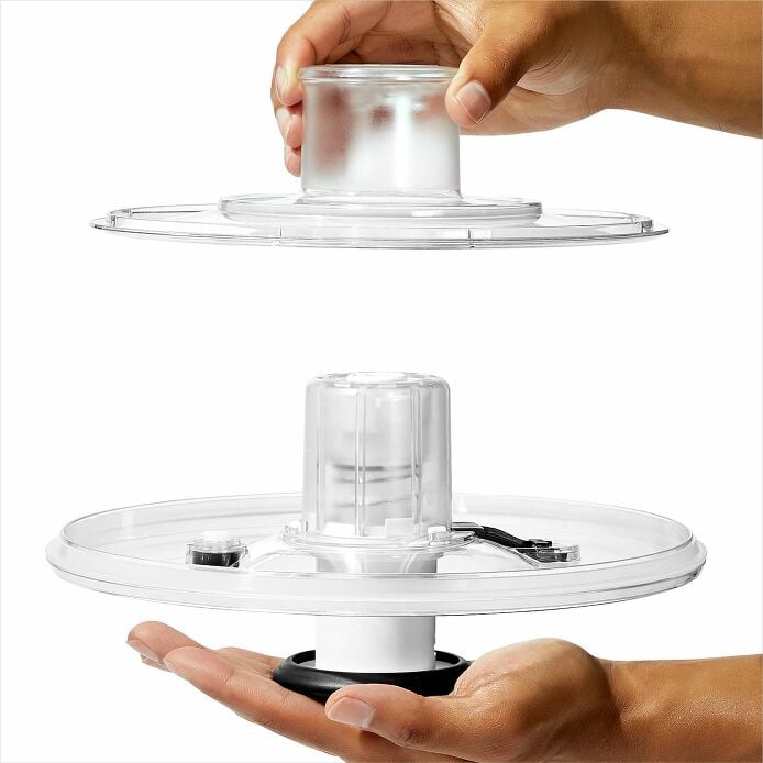 OXO Salad Spinner - image 4