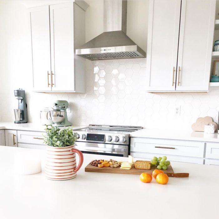 zline-stainless-steel-wall-mounted-range-hood-kl3-customer-photo-sq_5.jpg